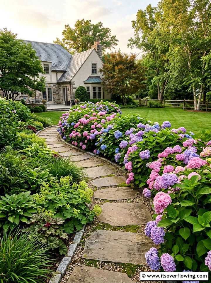 Hydrangea flower bed border - 25 garden ideas with hydrangeas