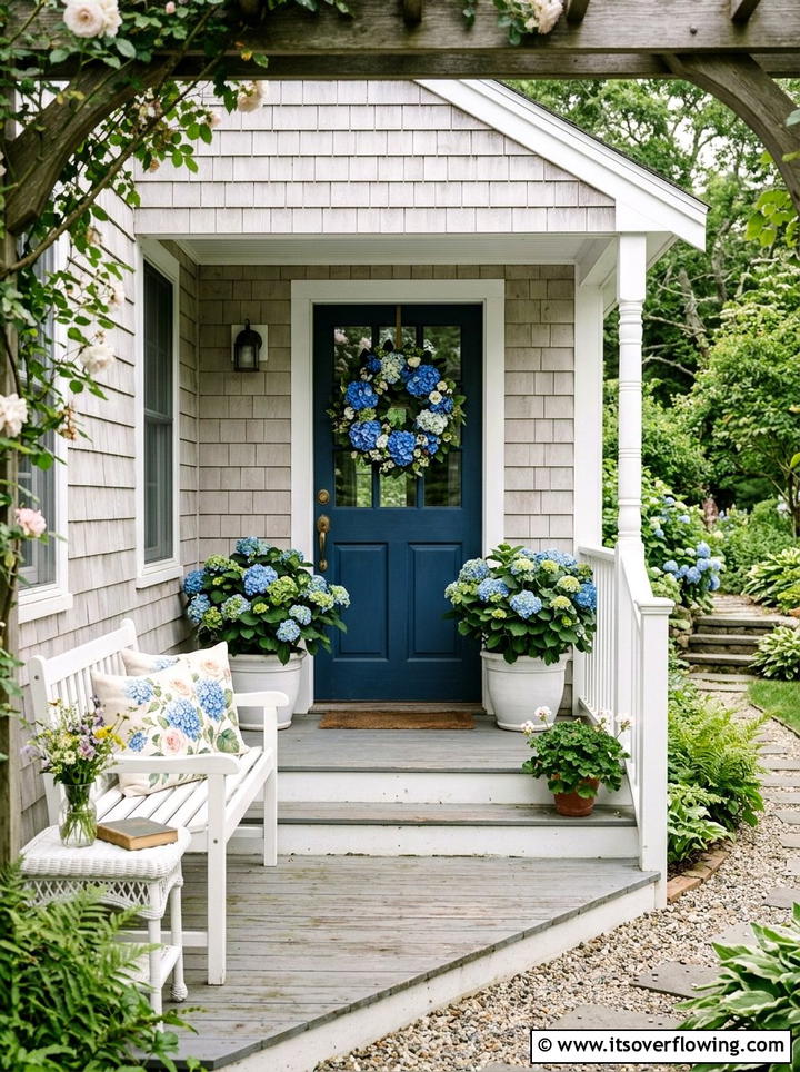 Hydrangea wreath front door - 25 front porch decor ideas with wreaths
