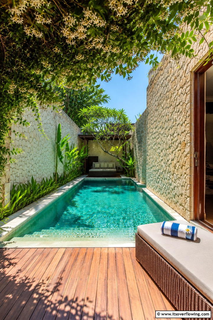 Infinity Edge Mini Pool - 30 Small Pool Ideas for Compact Outdoor Living Spaces