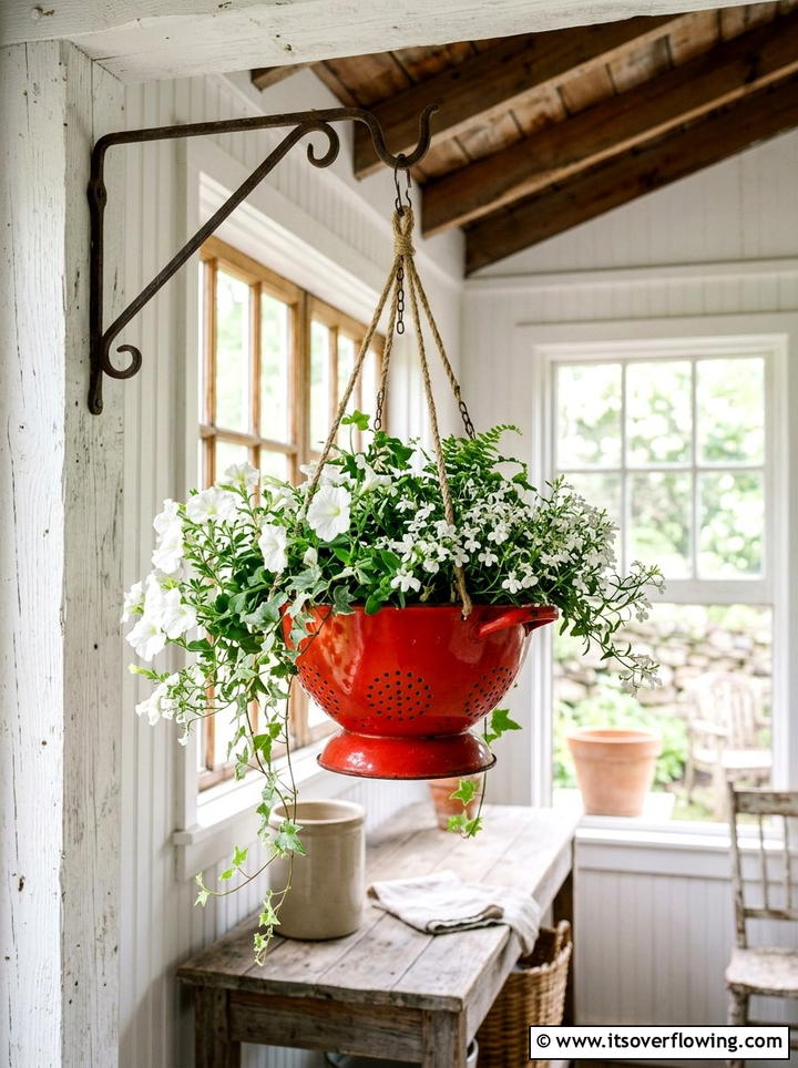 Kitchen Colander Hanging Basket - 25 reusing old things ideas for seasonal garden decor