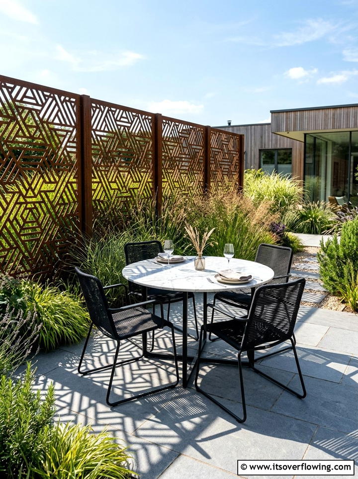 Laser cut metal screens - 25 backyard ideas with privacy screens