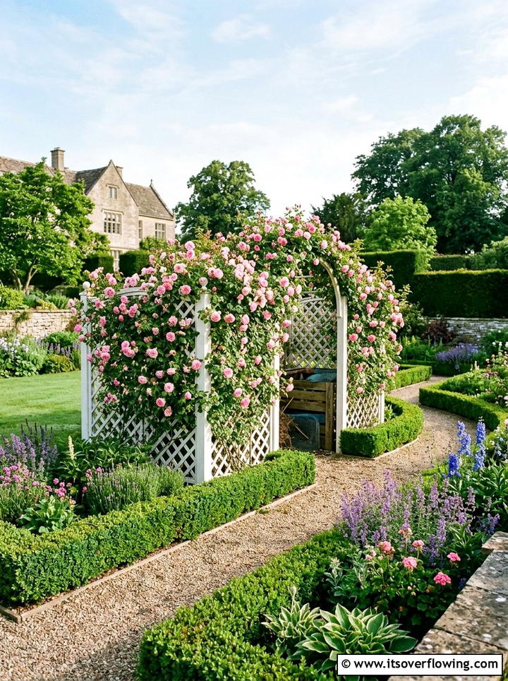 Lattice Compost Screen - 25 upcycled garden ideas with compost bins