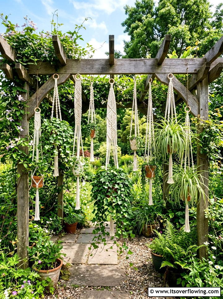 Macrame Plant Hanger - 25 creative garden ideas with boho textures