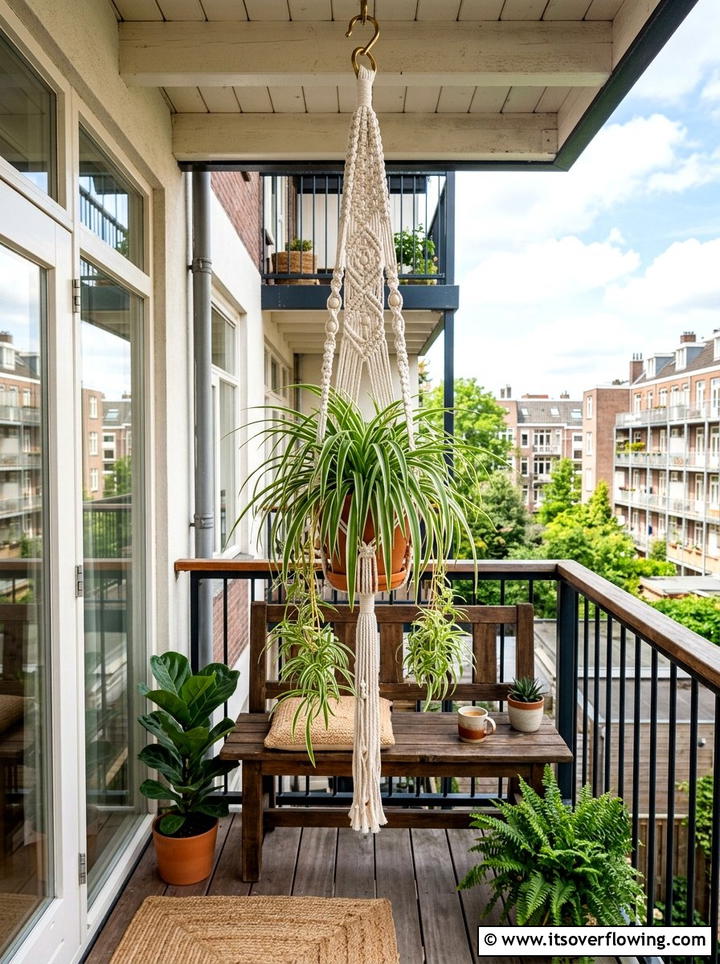 Macrame plant hanger - 25 front porch ideas for apartments