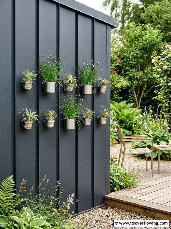 Magnetic Outdoor Planter - 25 recycled garden ideas with tin cans