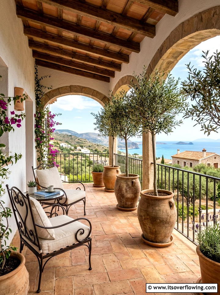 Mediterranean Style Porch - 25 front porch ideas with summer decor