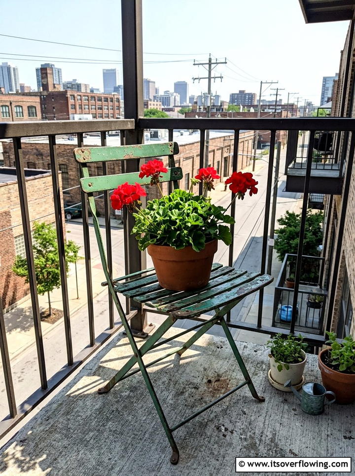 Metal folding chair planter - 25 upcycled garden ideas with old chairs