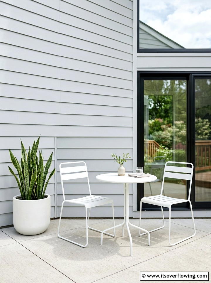 Minimalist White Bistro Set - 25 front porch ideas with bistro set