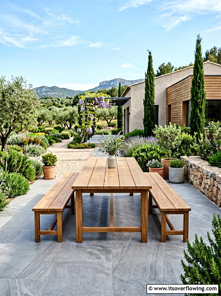 Minimalist dining area - 25 backyard ideas with minimalist style