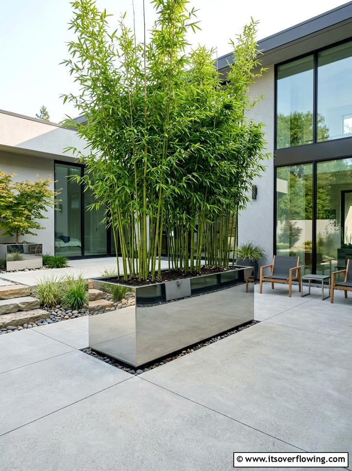 Mirrored Planter Box - 25 recycled garden ideas with mirror pieces