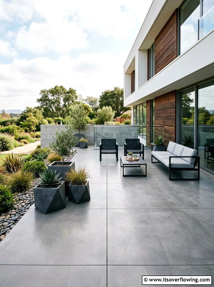 Modern Concrete Patio - 25 backyard ideas with patio