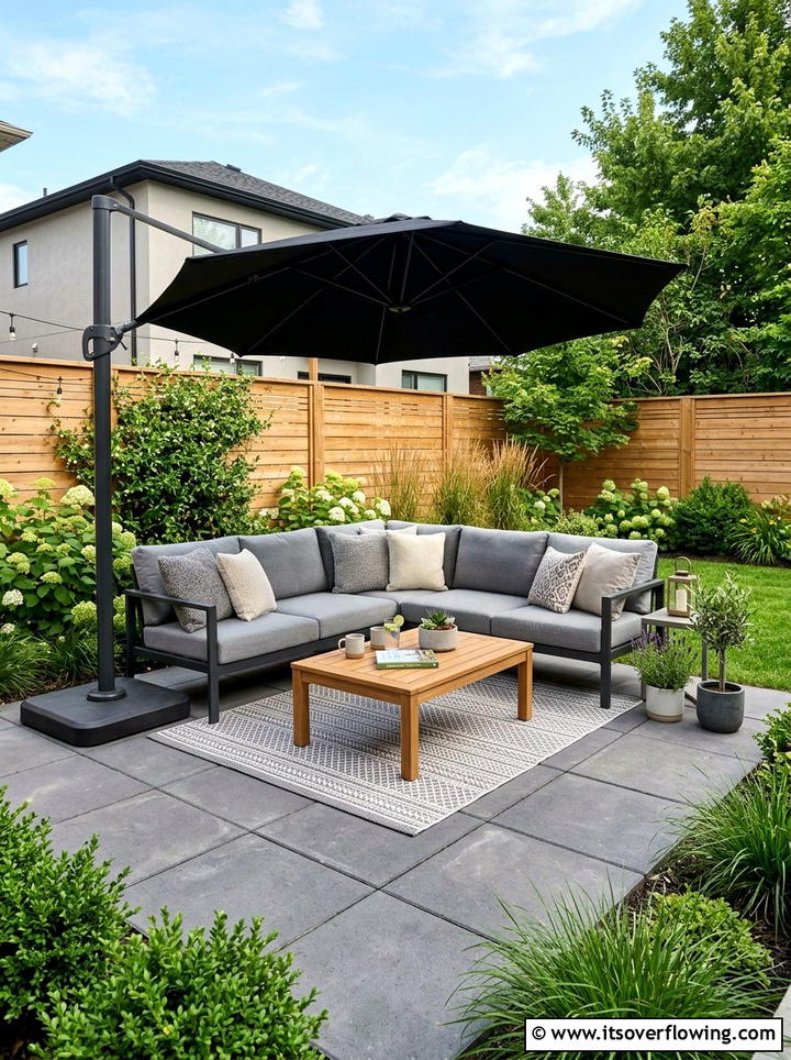 Modern Corner Sectional On Pavers - 25 backyard ideas with lounge area