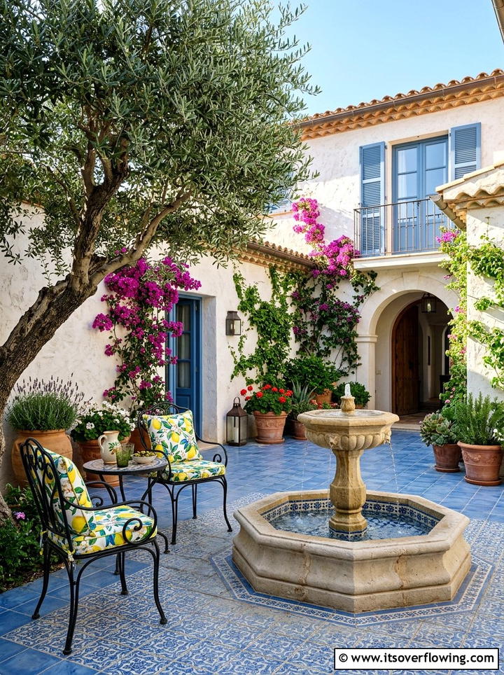 Modern Mediterranean Courtyard - 25 backyard ideas with lounge area