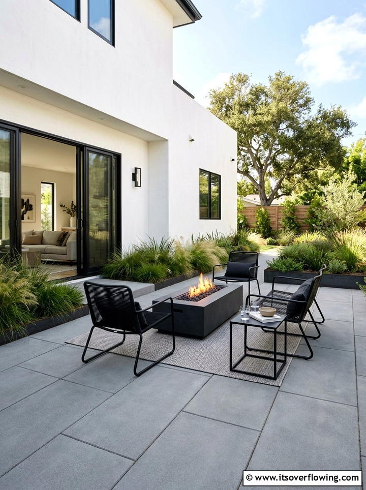 Modern Patio - 25 garden ideas for summer