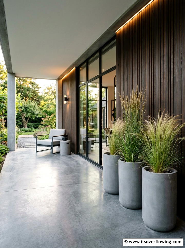 Modern minimalist pot - 25 front porch decor ideas with planters