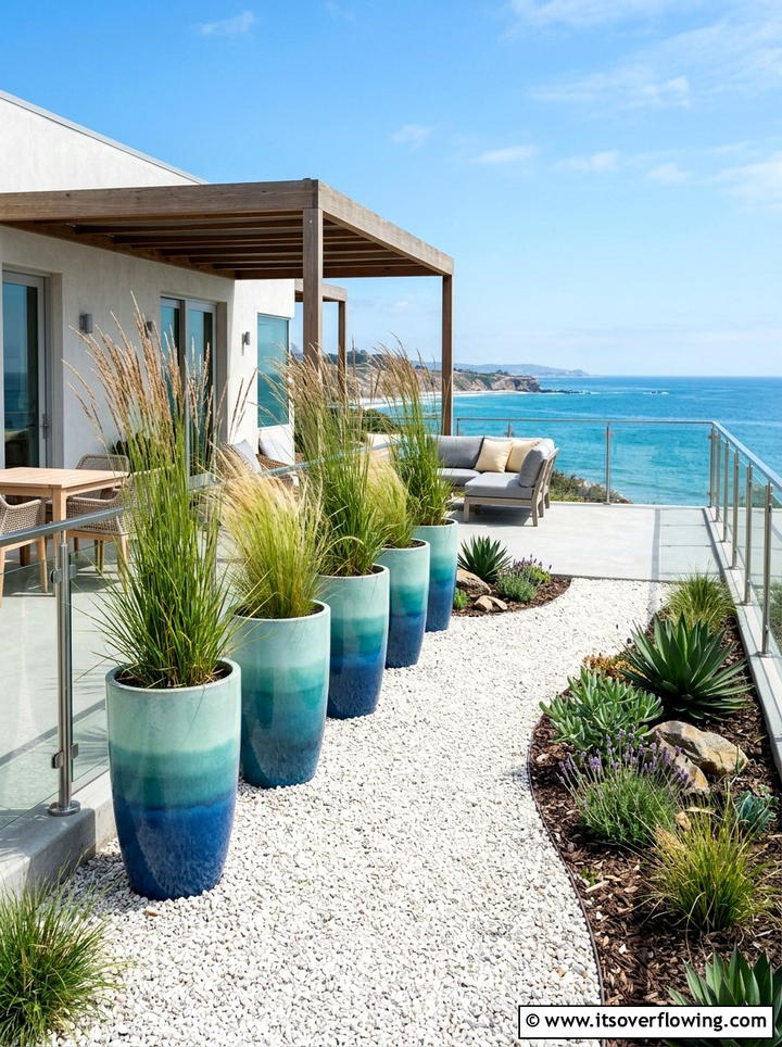 Modern terrace with ombre planters - 25 creative garden ideas with painted planters