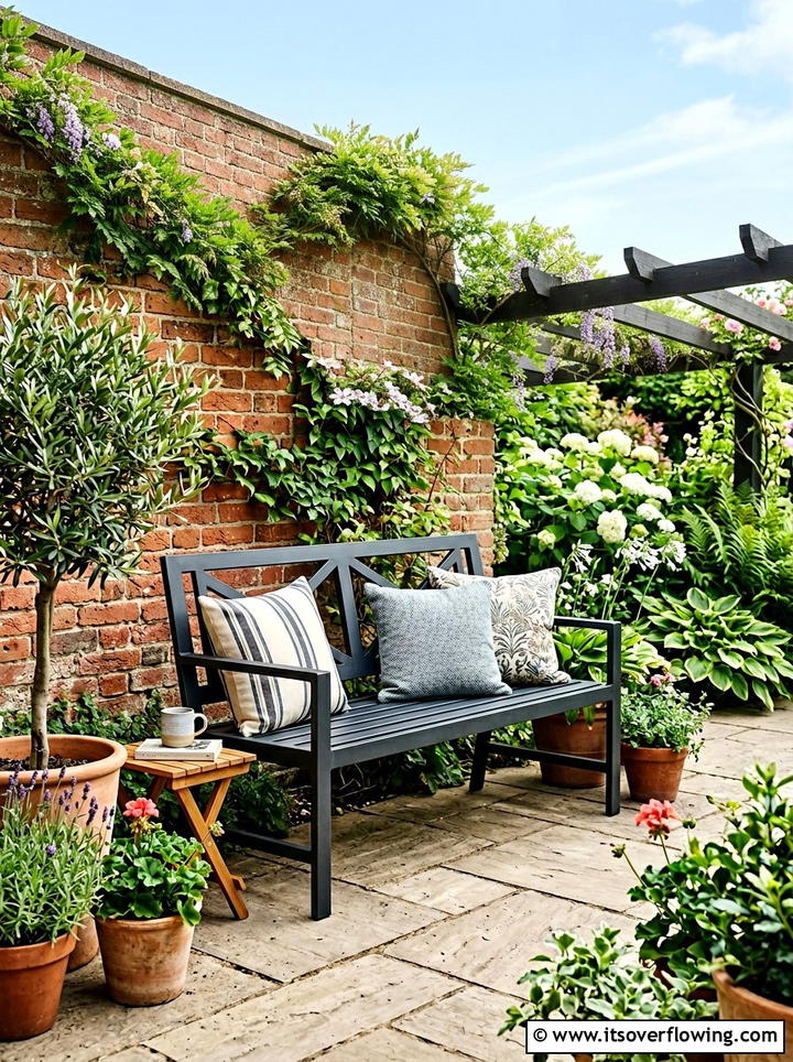 Monochromatic Porch Decor - 25 front porch decor ideas with low maintenance setup