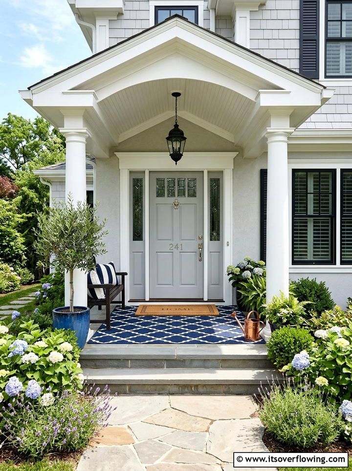 Moroccan Trellis Outdoor Rug - 25 front porch ideas with layered doormats