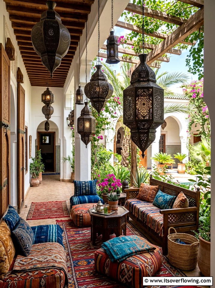 Moroccan style metal lanterns - 25 front porch decor ideas with candle holders