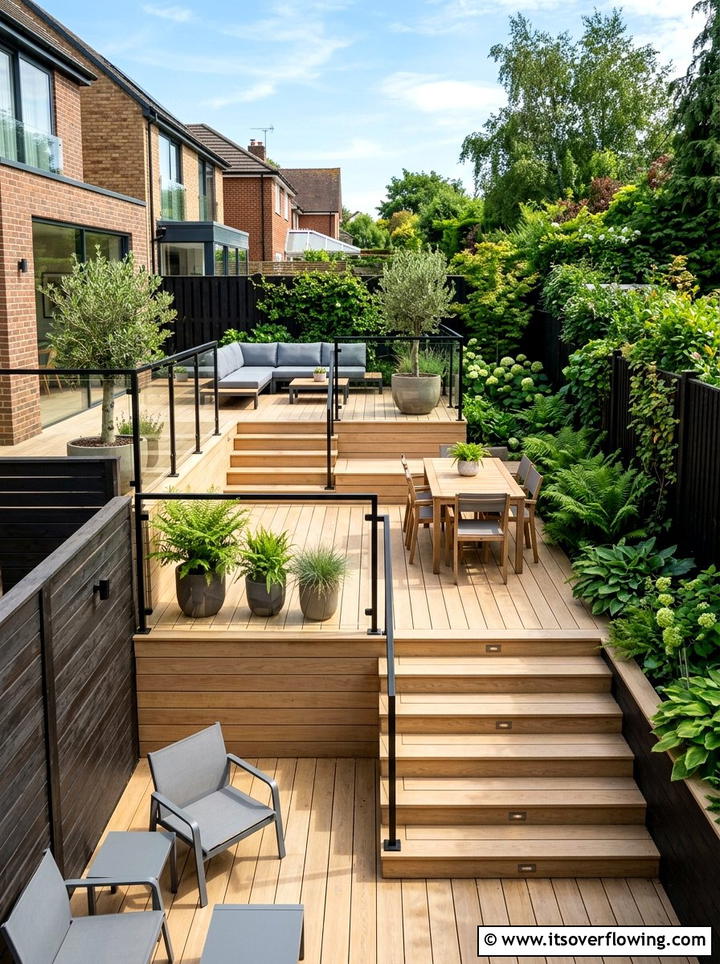 Multi Level Decking - 25 creative garden ideas for narrow spaces