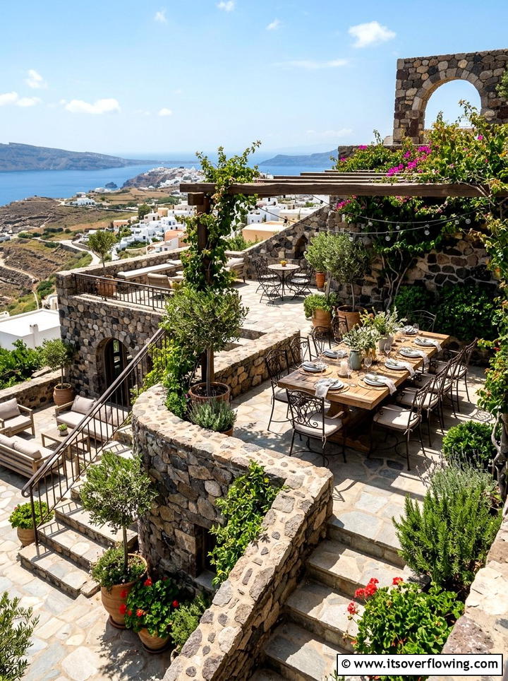 Multi level terrace dining - 25 creative garden ideas with outdoor party zones
