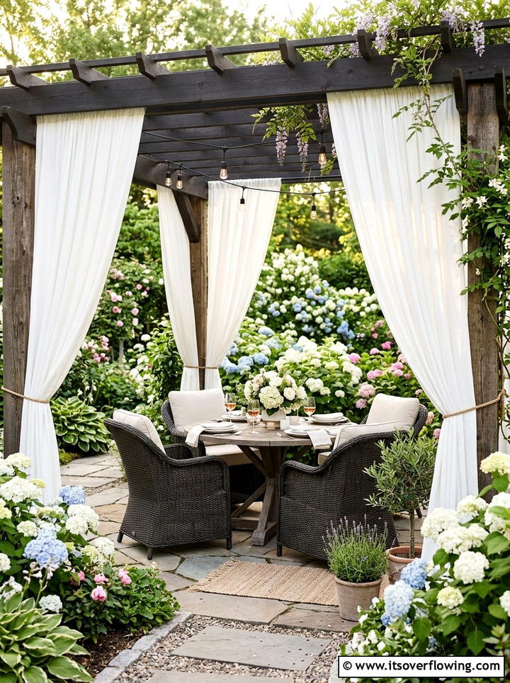 Outdoor Curtain Privacy Panel - 25 garden decor ideas with privacy panels
