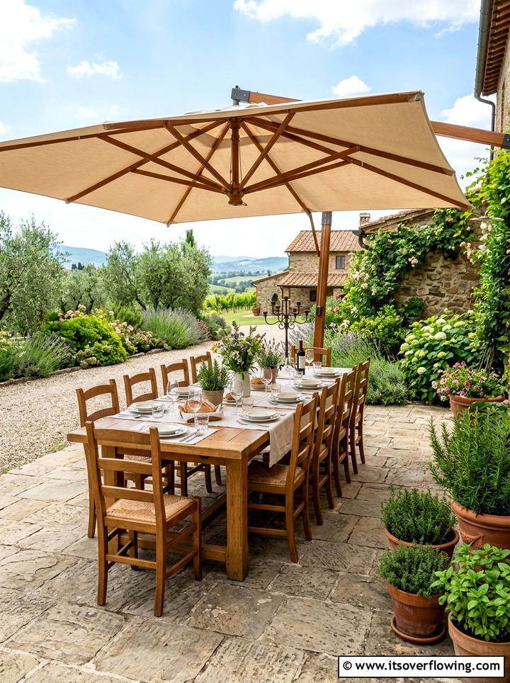 Outdoor dining area - 25 garden ideas for backyards