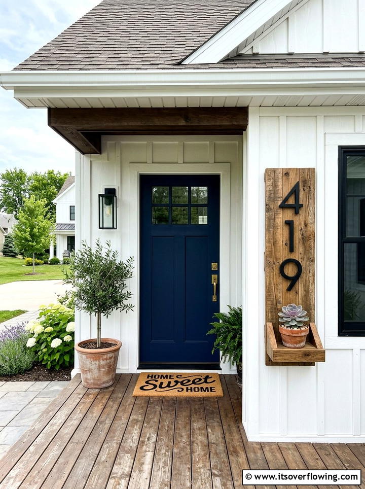 Pallet House Number Sign - 25 front porch ideas with pallet decor