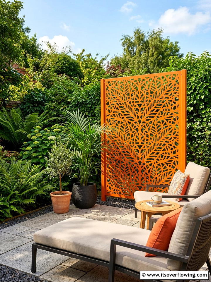 Patterned Privacy Screen - 25 front porch decor ideas with bright colors