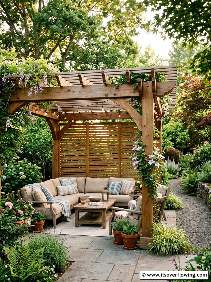 Pergola With Privacy Slats - 25 garden ideas for privacy