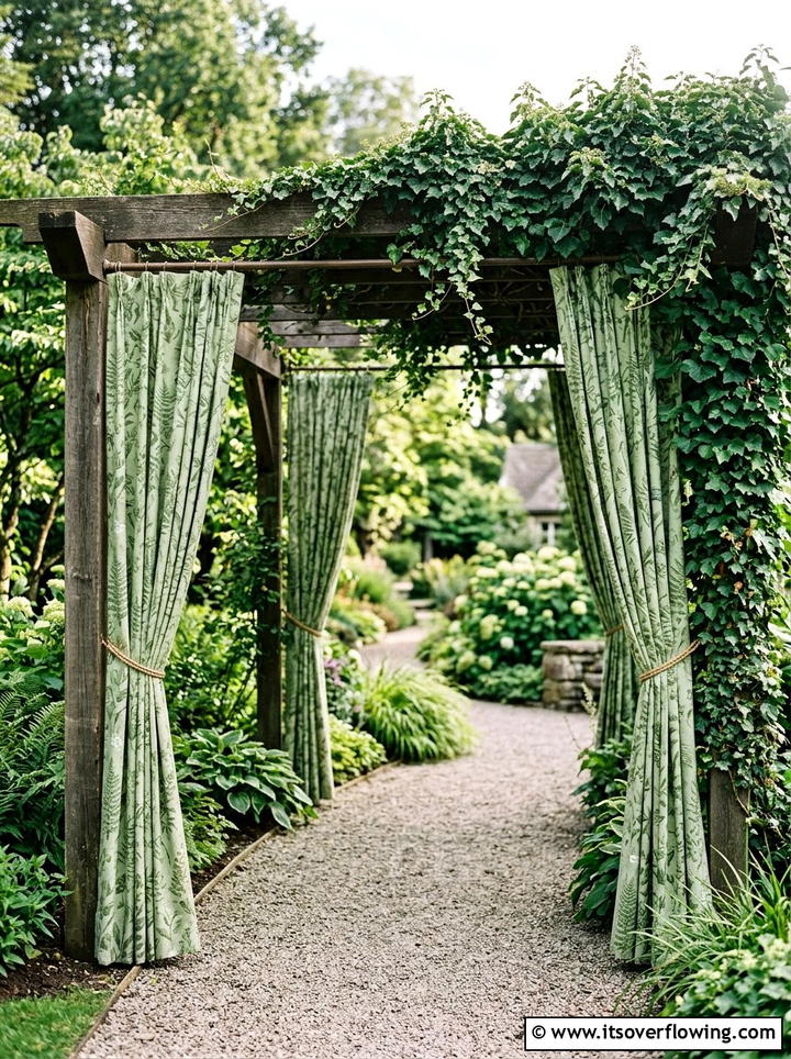 Pergola curtains with greenery - 25 garden decor ideas with pergola curtains