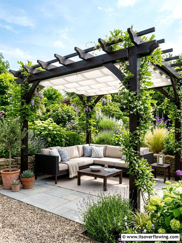 Pergola shade structure - 25 backyard ideas for summer parties