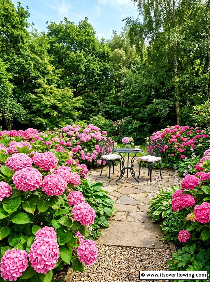 Pink hydrangea backyard garden - 25 garden ideas with hydrangeas