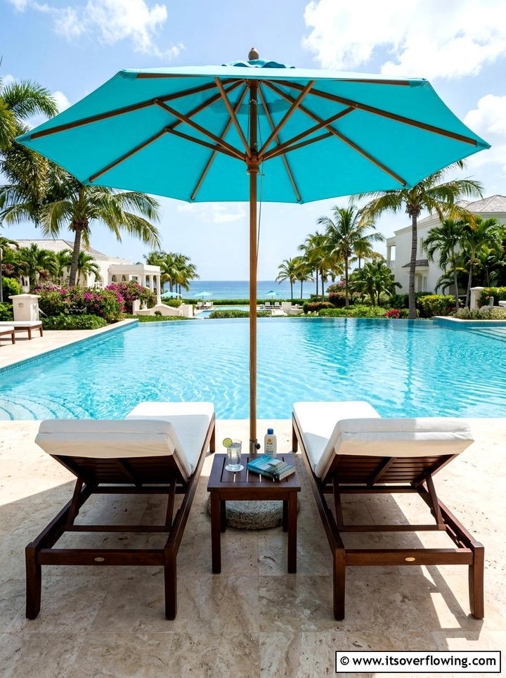 Poolside sun lounge - 25 backyard ideas with tropical retreat