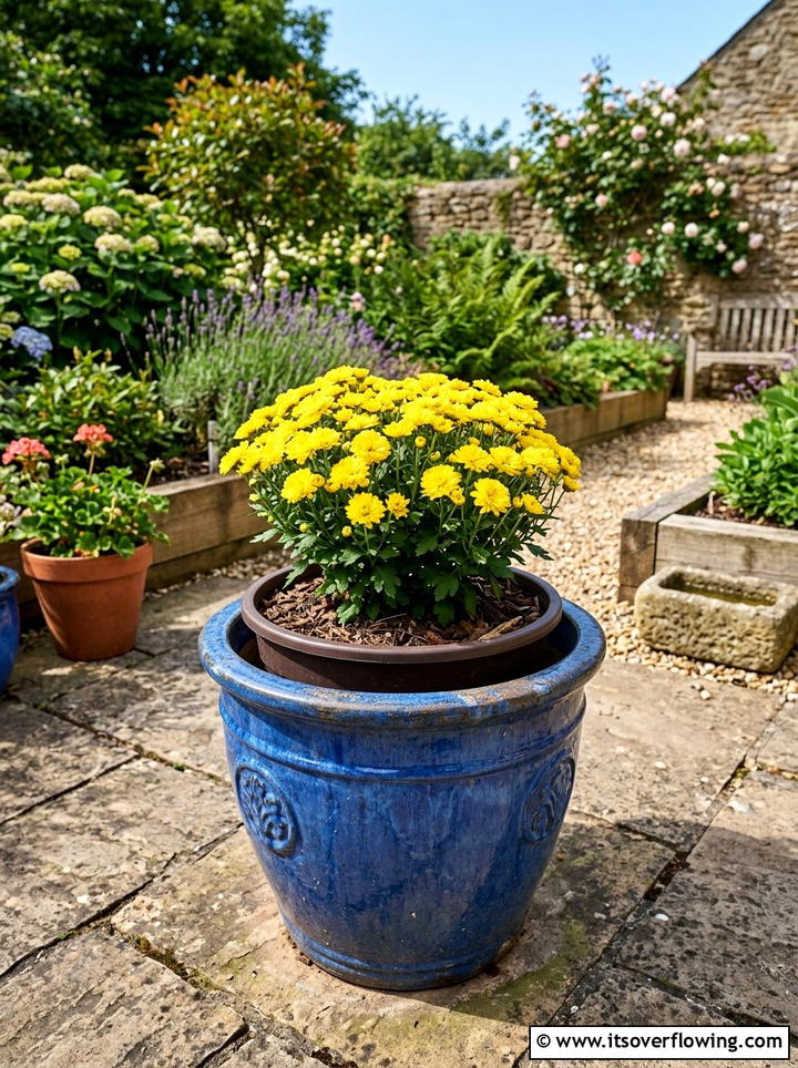 Pot In Pot Planting - 25 small garden ideas for renters