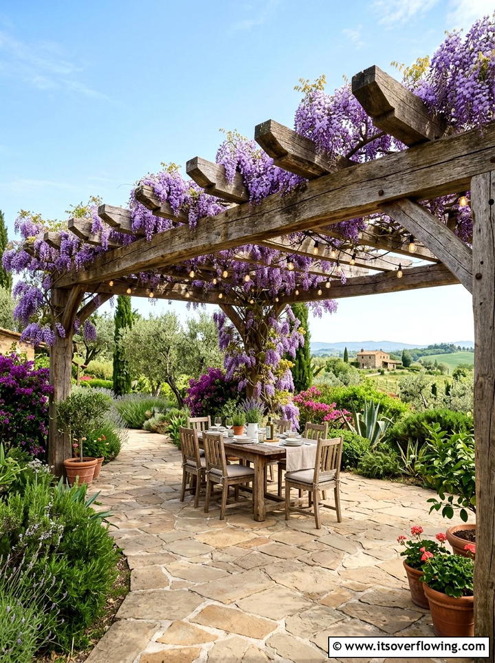 Reclaimed wood pergola - 25 backyard ideas with reclaimed wood