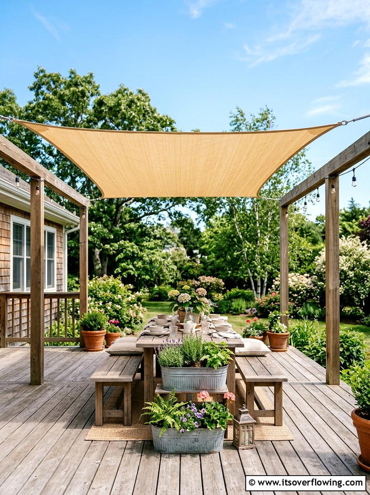 Rectangular shade sail deck - 25 garden decor ideas with shade sails
