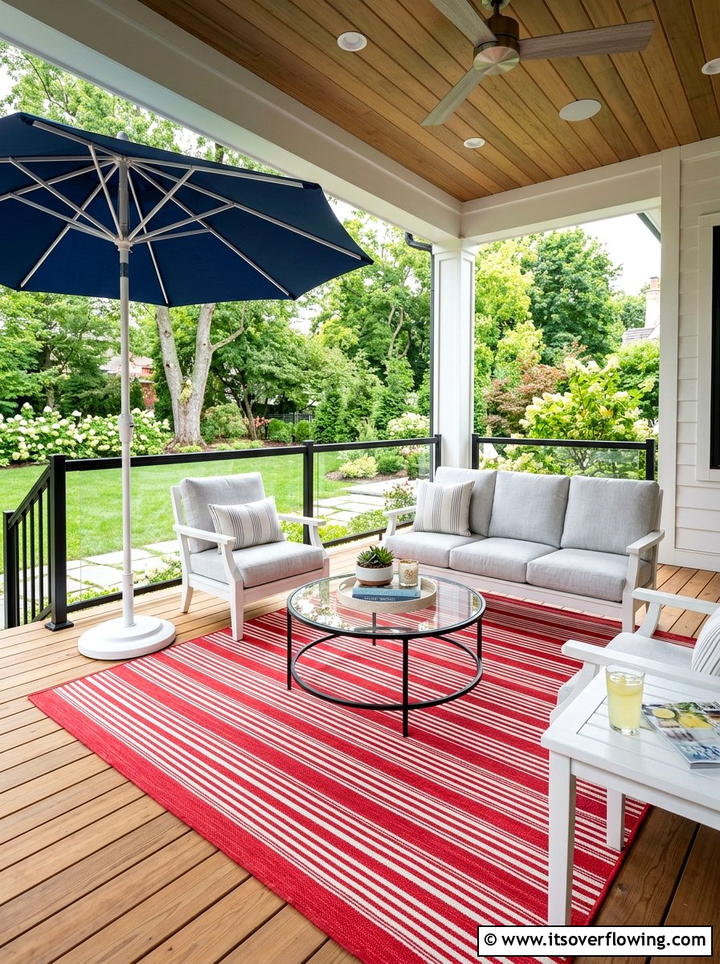 Red and white striped rug - 25 front porch ideas with patriotic decor