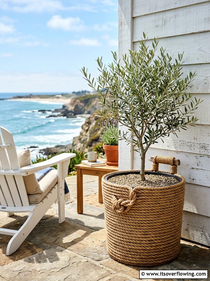Rope Wrapped Plastic Bucket - 25 cheap garden ideas with dollar store decor