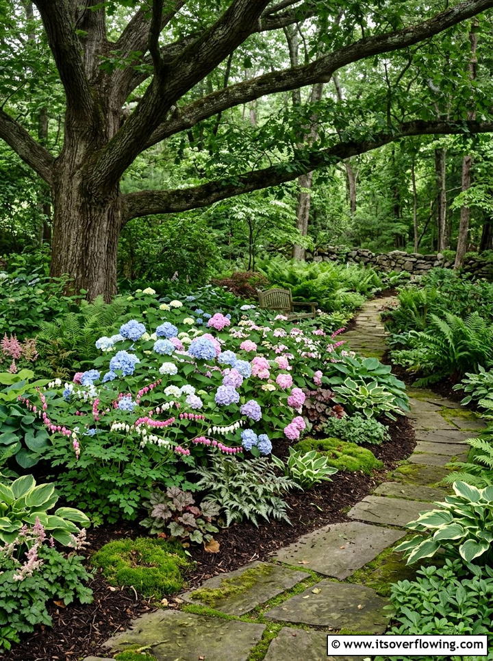 Shade flower garden - 25 small garden ideas with flowers