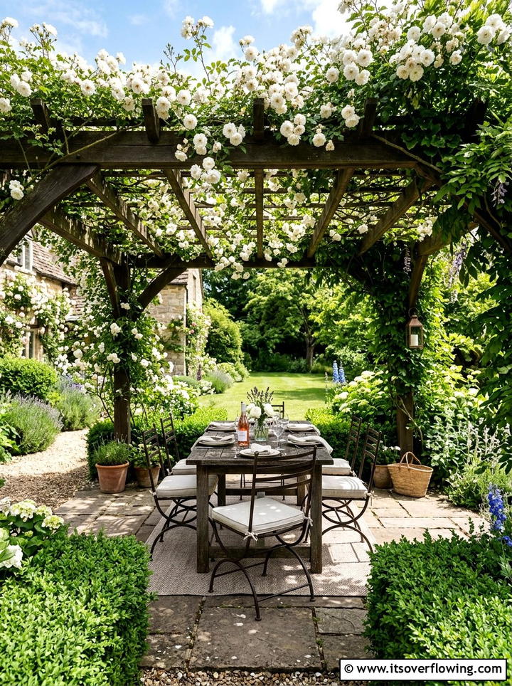 Shaded Pergola - 25 garden ideas for summer