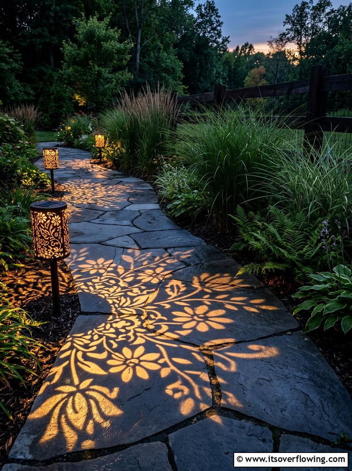 Shadow pattern path lighting - 25 garden ideas with pathway lights