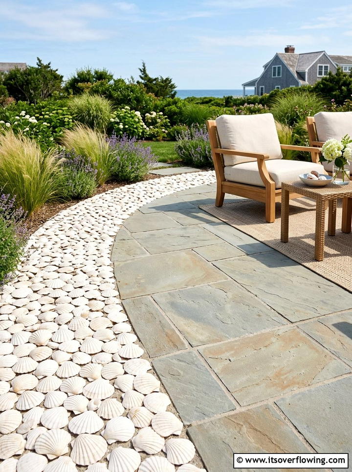 Shell paved patio edge - 25 garden decor ideas with shell accents