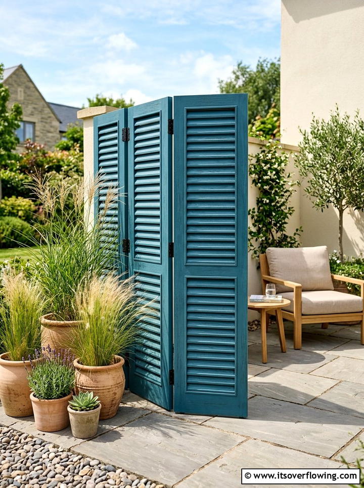 Shutter privacy screen - 25 reusing old things ideas for garden