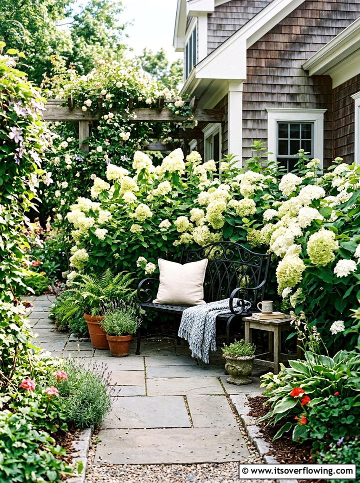 Side Yard Bench Nook - 25 garden ideas for side yards