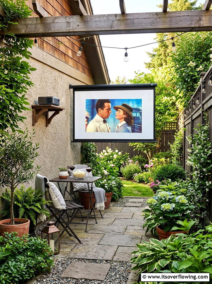 Small Backyard Projector Screen - 25 backyard ideas with projector screen