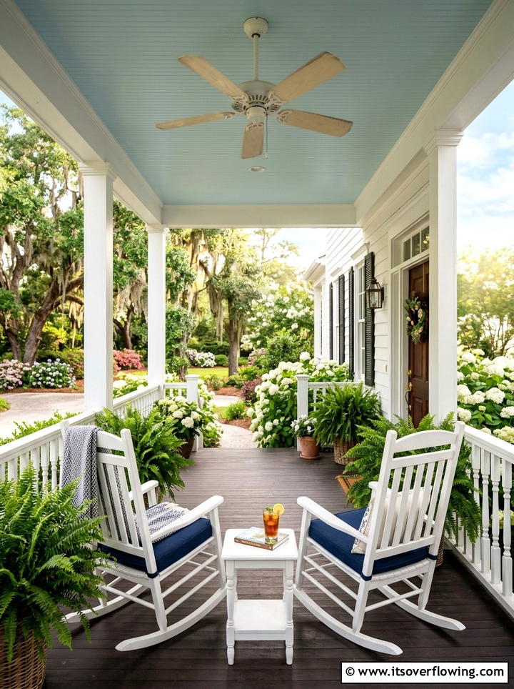 Southern Porch - 25 front porch ideas with ceiling fan