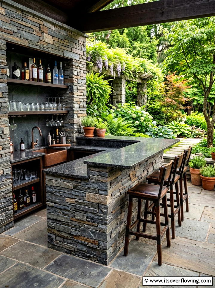 Stone patio bar - 25 backyard ideas with bar area