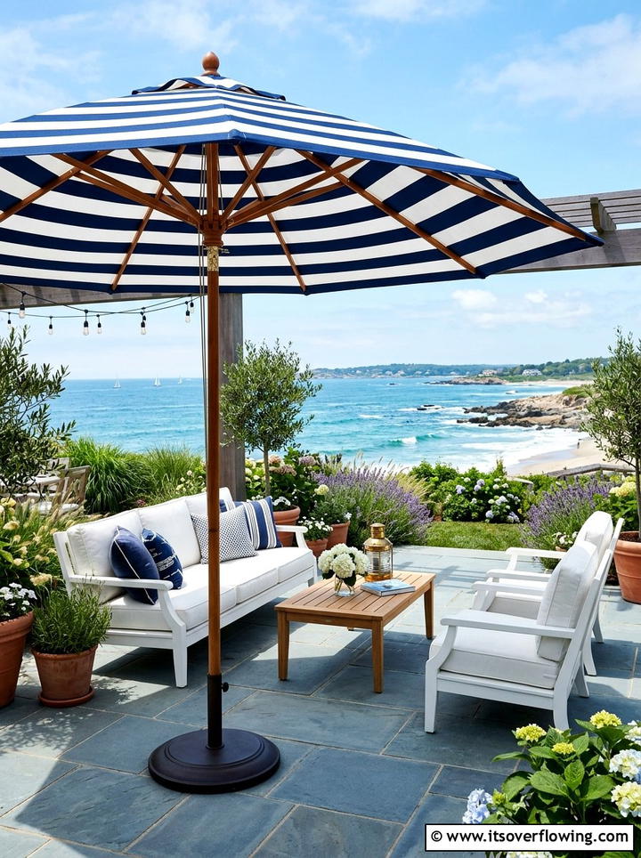 Striped Patio Umbrella - 25 backyard ideas with umbrellas