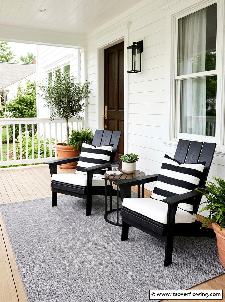 Striped outdoor pillows - 25 front porch decor ideas with cushions